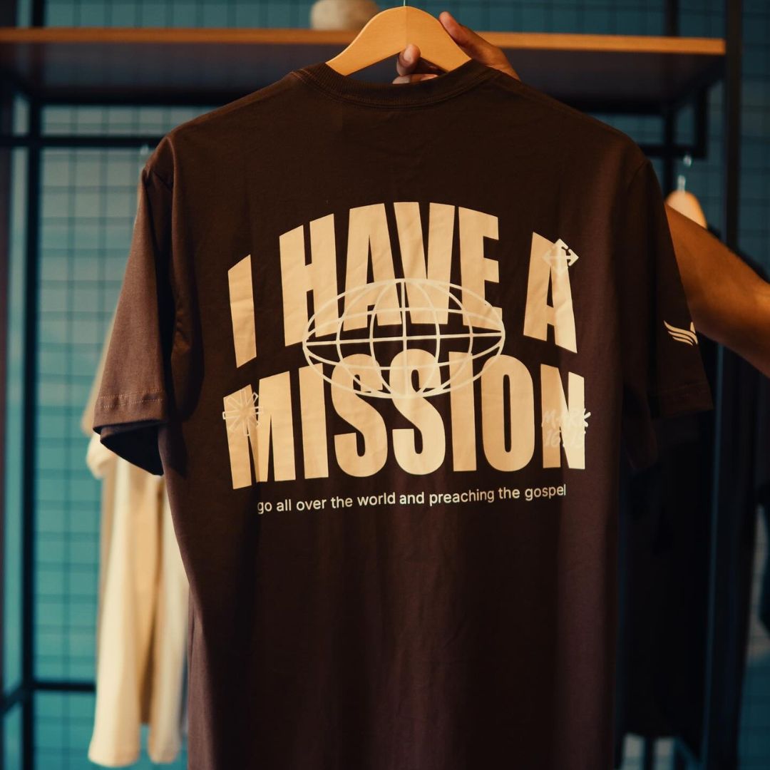 T-shirt Marrom Unissex “I Have a Mission”
