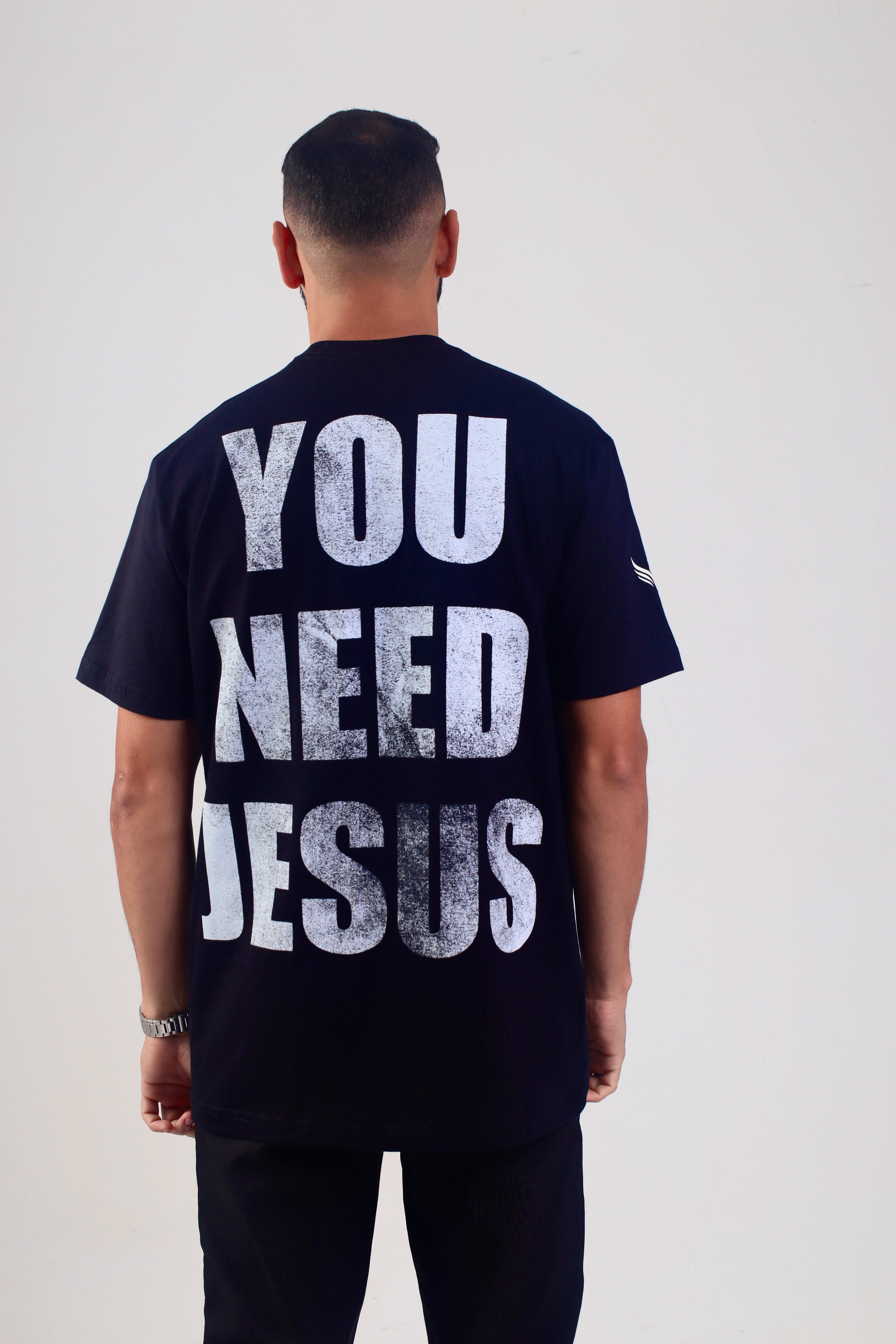 T-shirt Preta You need Jesus