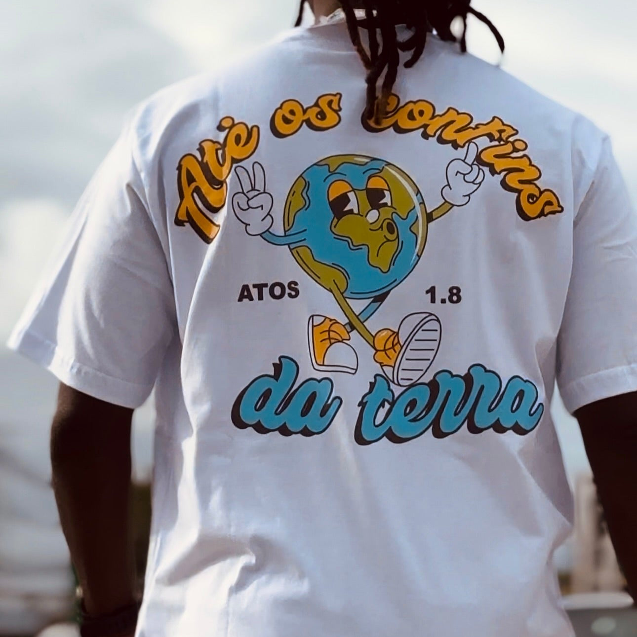 T-shirt Branca Até os Confins da Terra