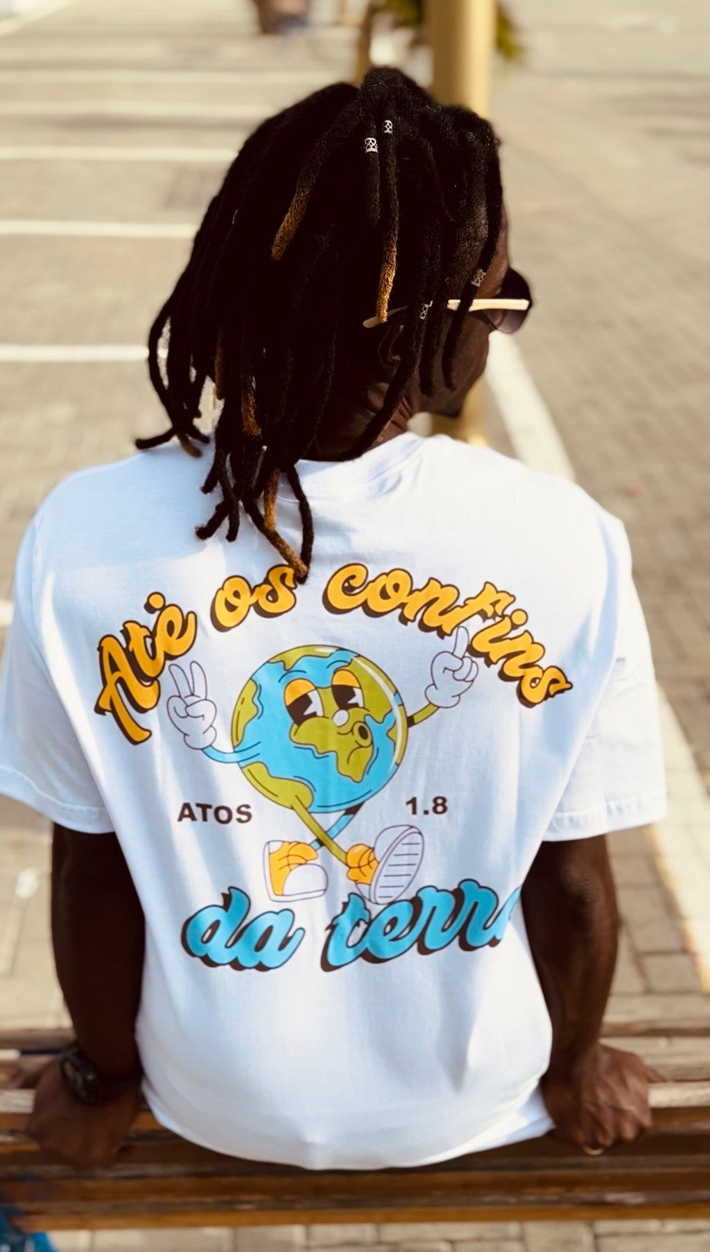 T-shirt Branca Até os Confins da Terra